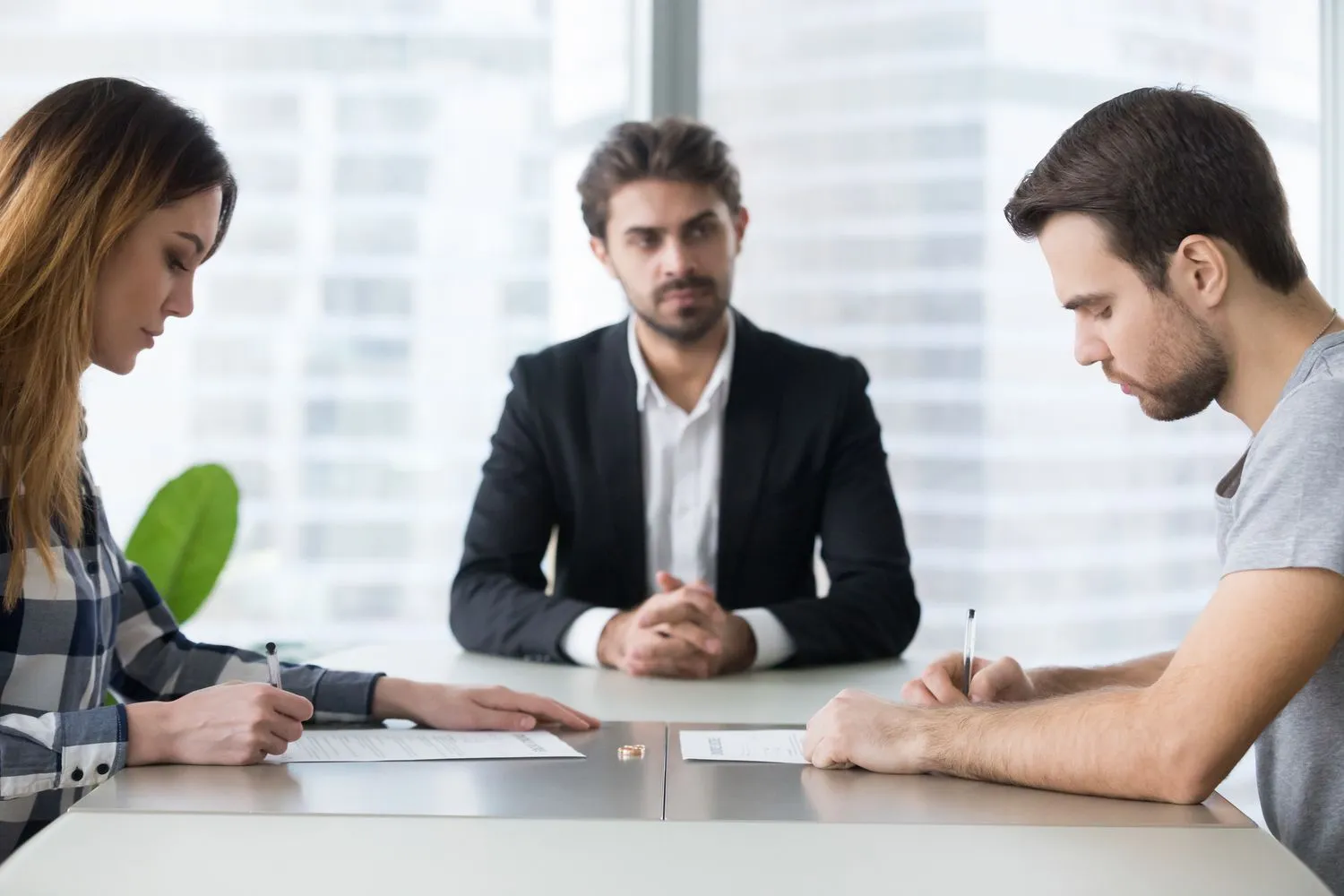 How EH Mediation Guides Couples Toward Fair and Balanced Outcomes Ely